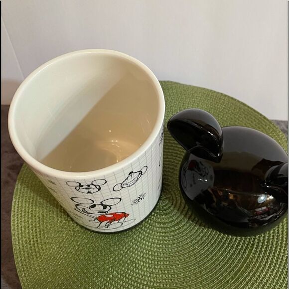 Disney Christmas Mickey Mouse Sketchbook Canister Cookie Jar NWT - Picture 10 of 11